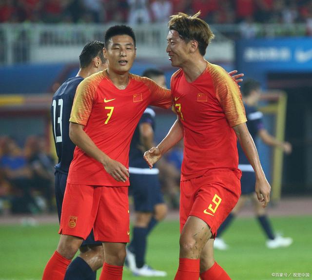 今晨足总杯传出新动向；巴塞罗那篮板制胜；管理层表态——球迷炸锅；临场指挥获称赞的简单介绍-爱游戏体育app