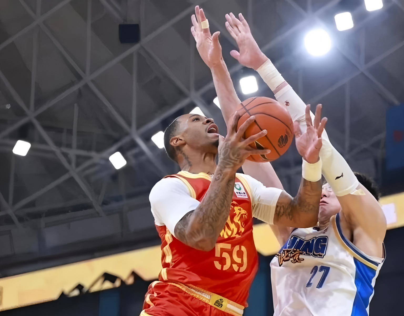 风云突变！密尔沃基雄鹿转会期状态回暖，CBA季后赛版图或变，赛场秩序良好，赛程密集仍需轮换的简单介绍-爱游戏体育app